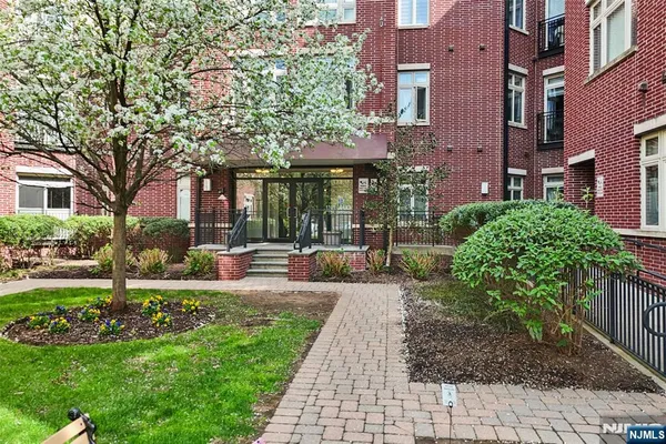 $399,000 | 1101 Riverview Avenue, Unit 101, Englewood, NJ 07631