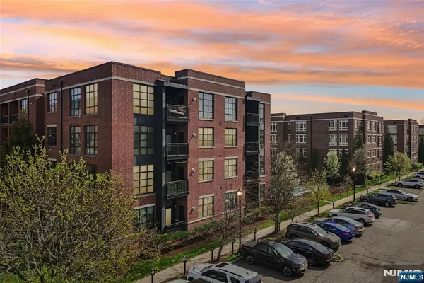 $399,000 | 1101 Riverview Avenue, Unit 101, Englewood, NJ 07631