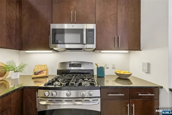$399,000 | 1101 Riverview Avenue, Unit 101, Englewood, NJ 07631