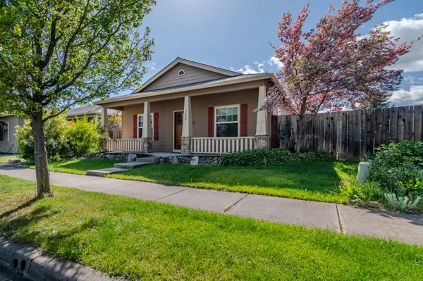 $390,000 | 708 Isherwood Drive, Central Point, OR 97502