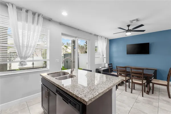 $3,500 | 4813 Northwest 48th Terrace, Tamarac, FL 33319