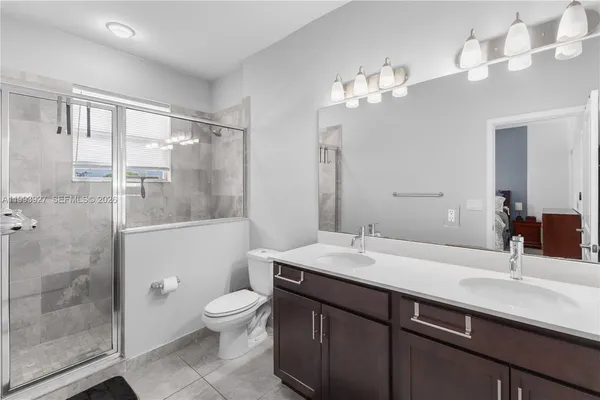 $3,500 | 4813 Northwest 48th Terrace, Tamarac, FL 33319