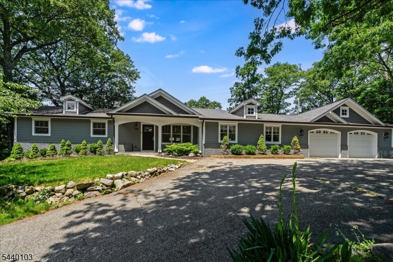 8 Sheeprock Road Kinnelon, NJ 07405 - Photo 2 of 47