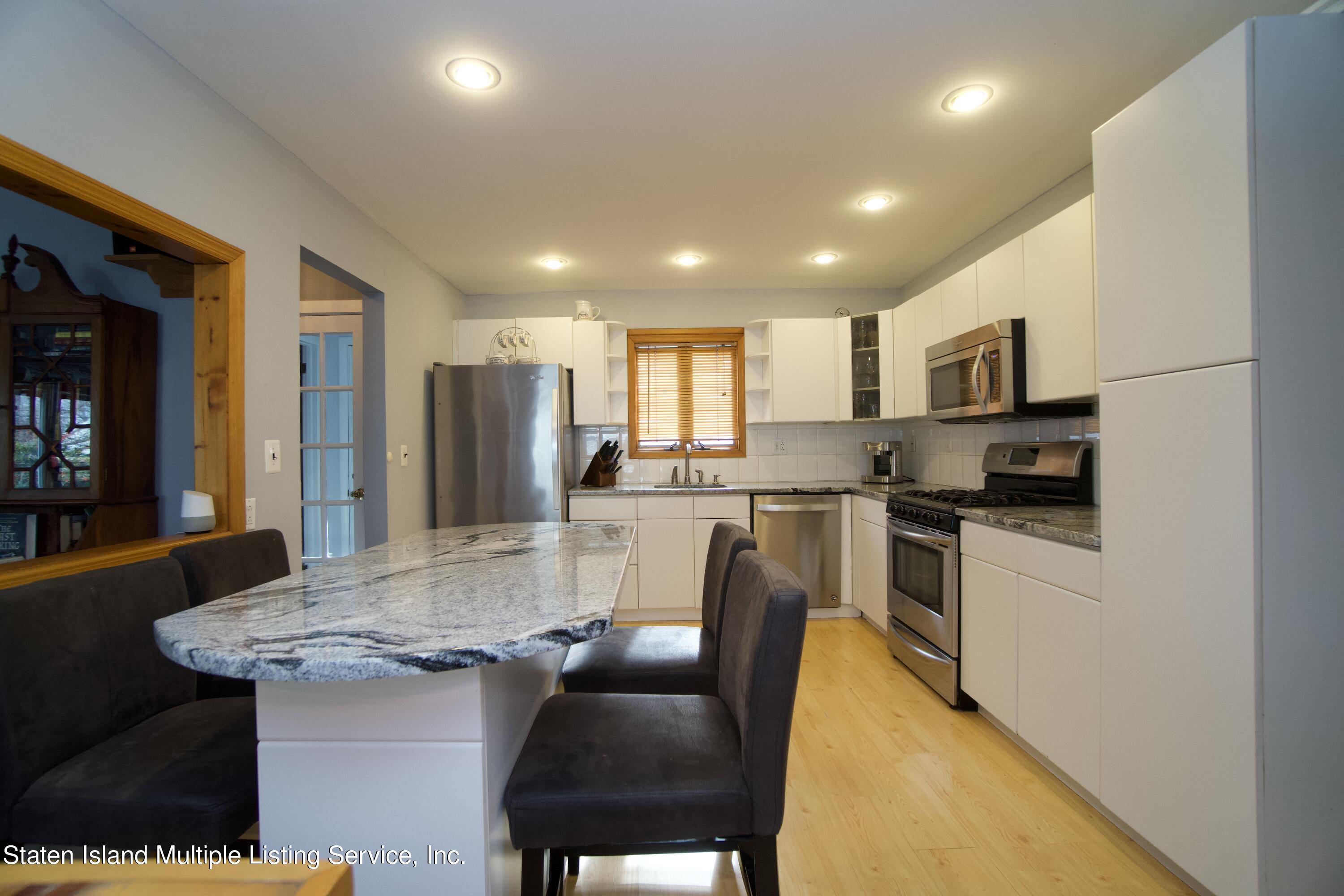 382 Beach Road Staten Island, NY 10312 - Photo 15 of 38 66F3025E-B48B-401C-969E-94E05272CCF7