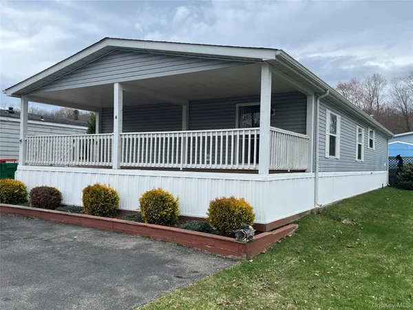 $195,000 | 4 Scribo Lane, Wappingers Falls, NY 12590
