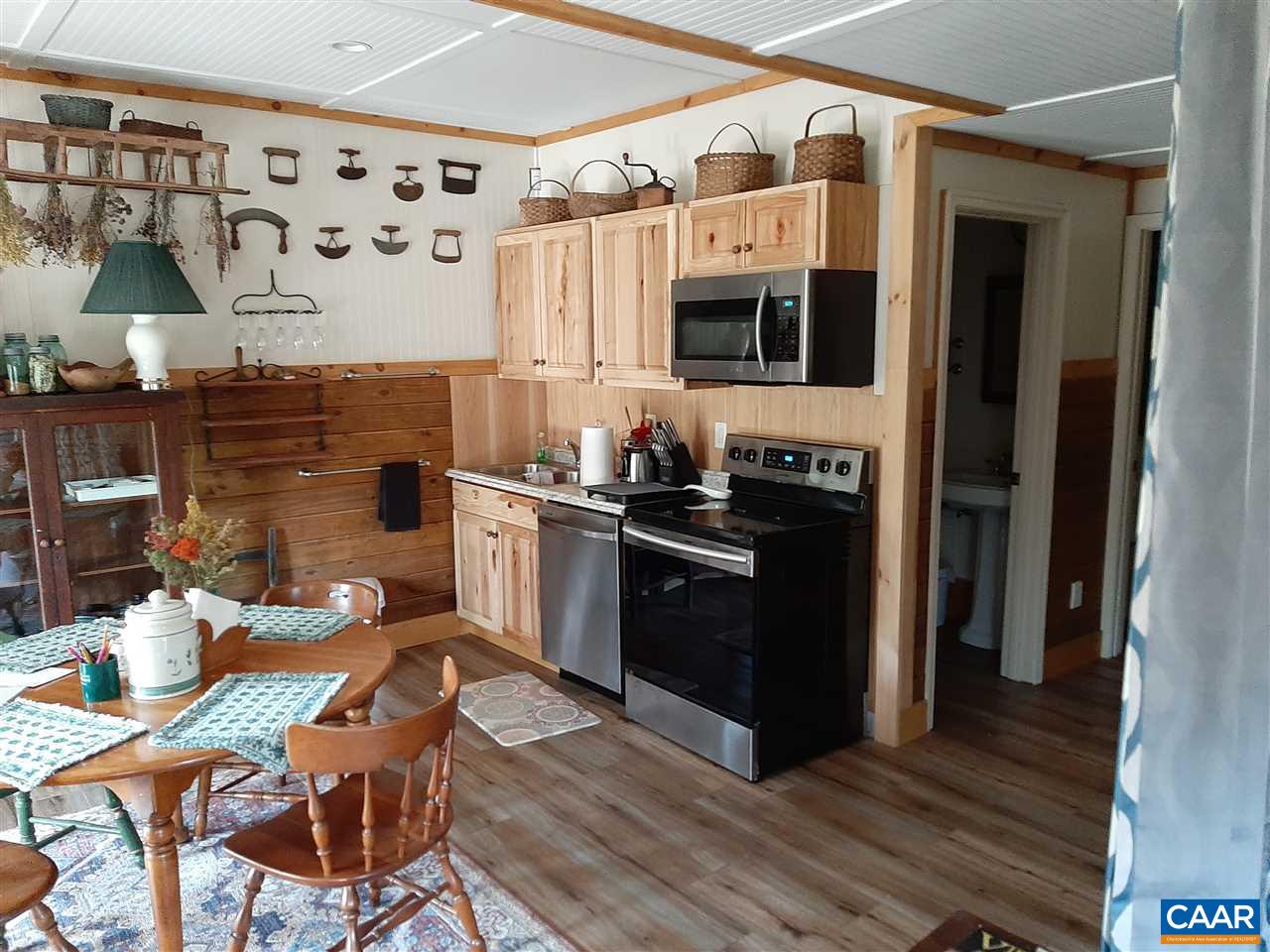 1082 Simmons Gap Road Dyke, VA 22935 - Photo 6 of 14 Gallery Image 6