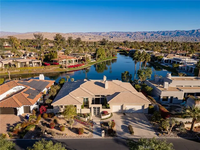 a bath room with a sink and a bath tub
