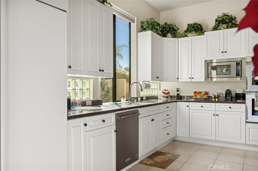 12154 St Andrews Drive Rancho Mirage, CA 92270 - Photo 8 of 60