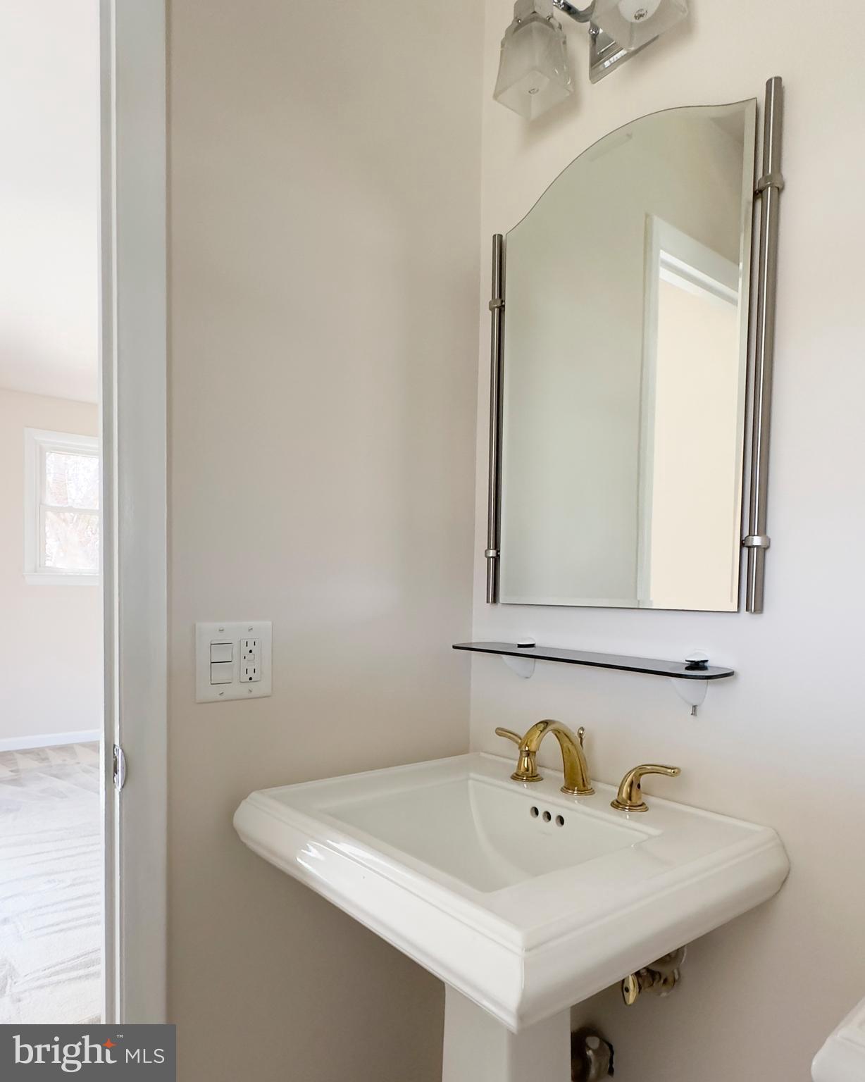 431 Ferry Point Road Annapolis, MD 21403 - Photo 22 of 37 Primary Second WC