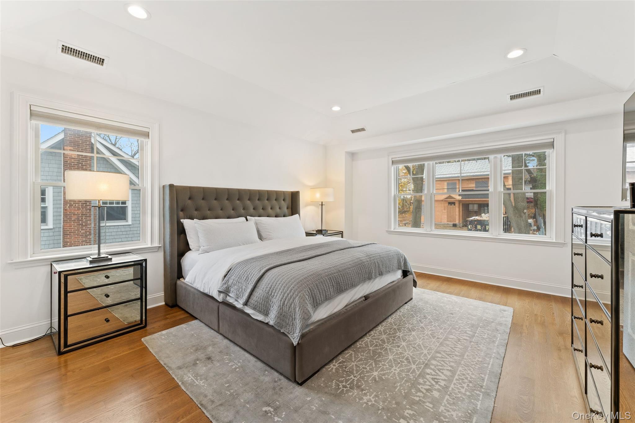 109 Lee Road Scarsdale, NY 10583 - Photo 16 of 33 Primary bedroom