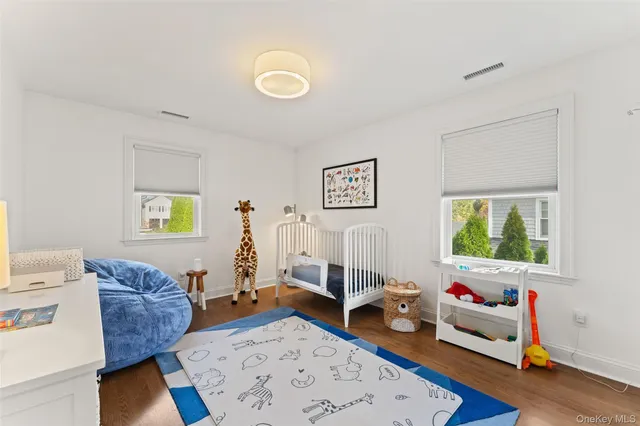 $2,095,000 | 109 Lee Road, Scarsdale, NY 10583