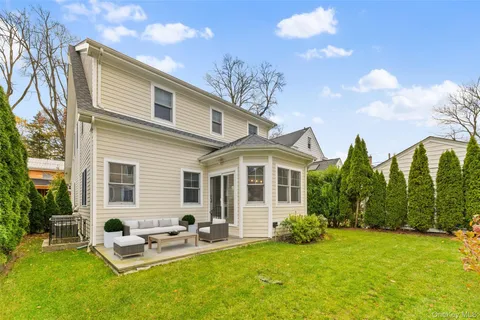 $2,095,000 | 109 Lee Road, Scarsdale, NY 10583