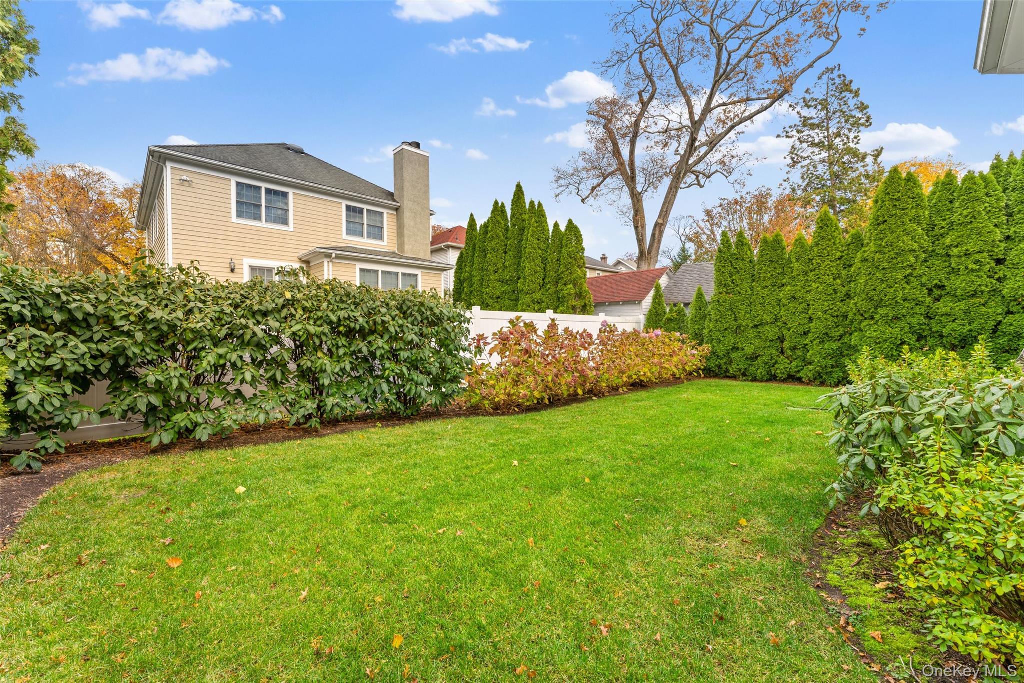 109 Lee Road Scarsdale, NY 10583 - Photo 29 of 33 View of backyard