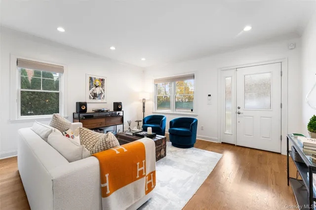 $2,095,000 | 109 Lee Road, Scarsdale, NY 10583