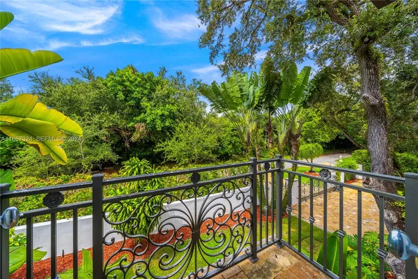 $3,975,000 | 5770 La Luneta Avenue, Miami, FL 33155