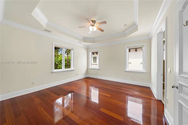 $3,975,000 | 5770 La Luneta Avenue, Miami, FL 33155
