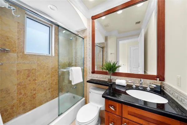 $3,975,000 | 5770 La Luneta Avenue, Miami, FL 33155