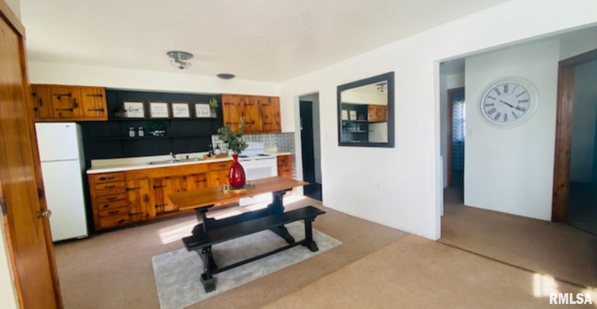 127 South State Road Mendon, IL 62351 - Photo 3 of 10 Gallery Image 3