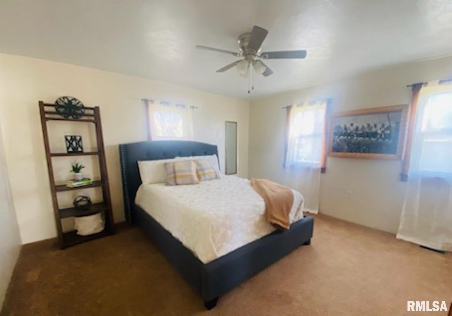 127 South State Road Mendon, IL 62351 - Photo 4 of 10 Gallery Image 4