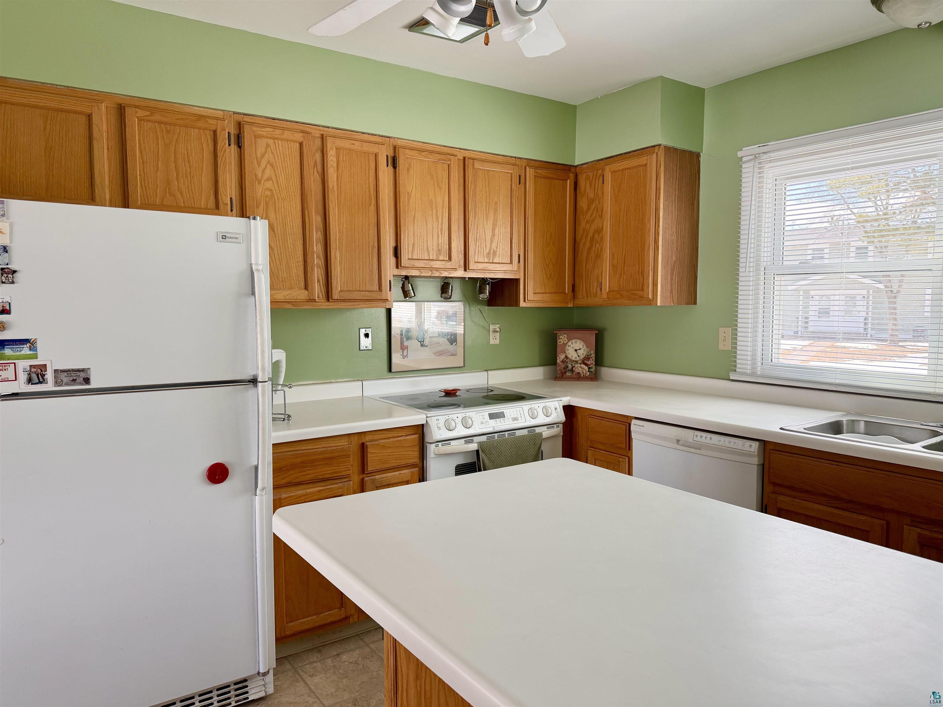 208 Mitchell Circle Duluth, MN 55811 - Photo 9 of 25