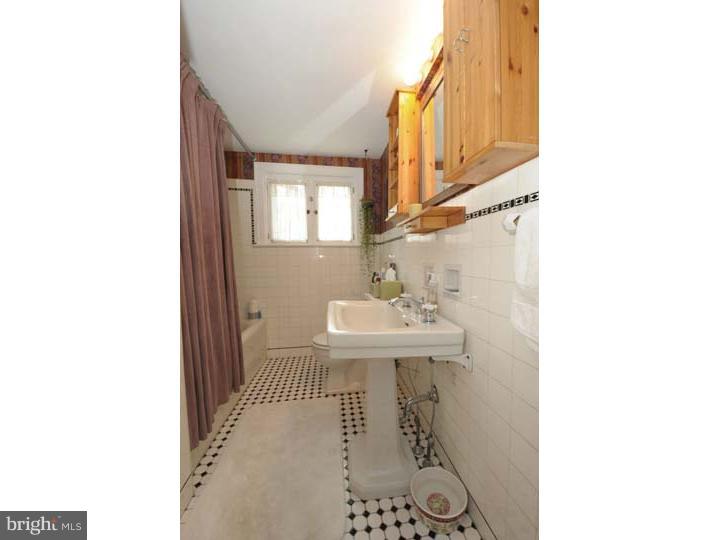 2926 Berkley Road Ardmore, PA 19003 - Photo 18 of 24 Bathroom