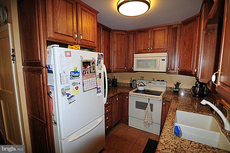 3199 Old Elk Neck Road Elkton, MD 21921 - Photo 8 of 26 Kitchen