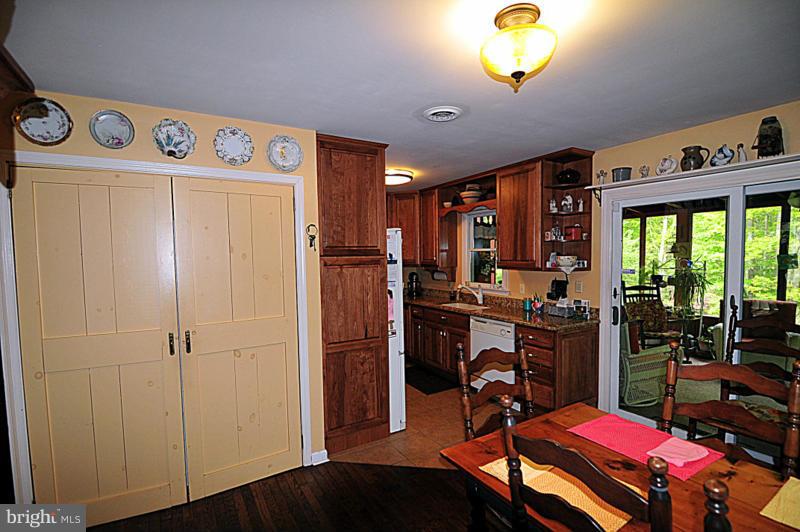 3199 Old Elk Neck Road Elkton, MD 21921 - Photo 10 of 26 Kitchen