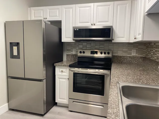 $2,550 | 11436 Northwest 43rd Street, Unit 14, Coral Springs, FL 33065