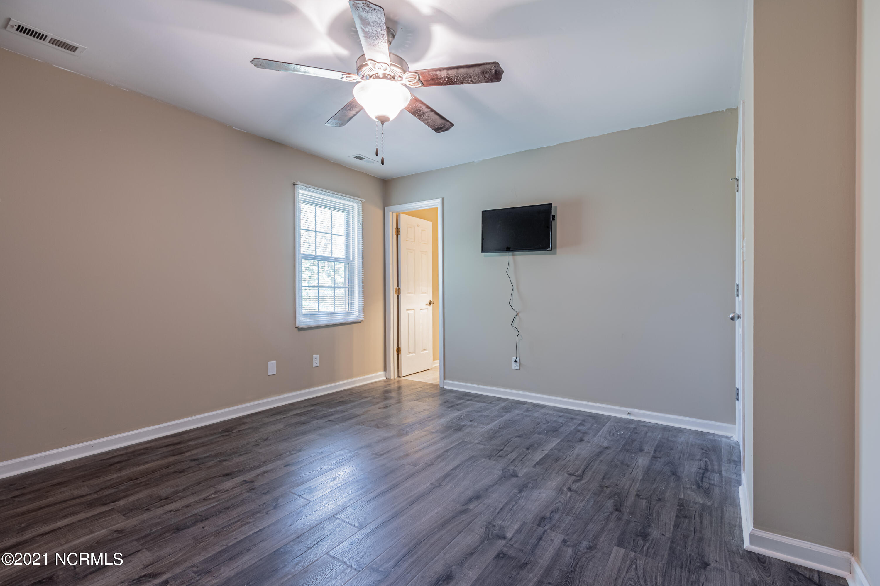 307 Crown Point Road Hubert, NC 28539 - Photo 23 of 41 RPowell_CrownPoint (23 of 40)