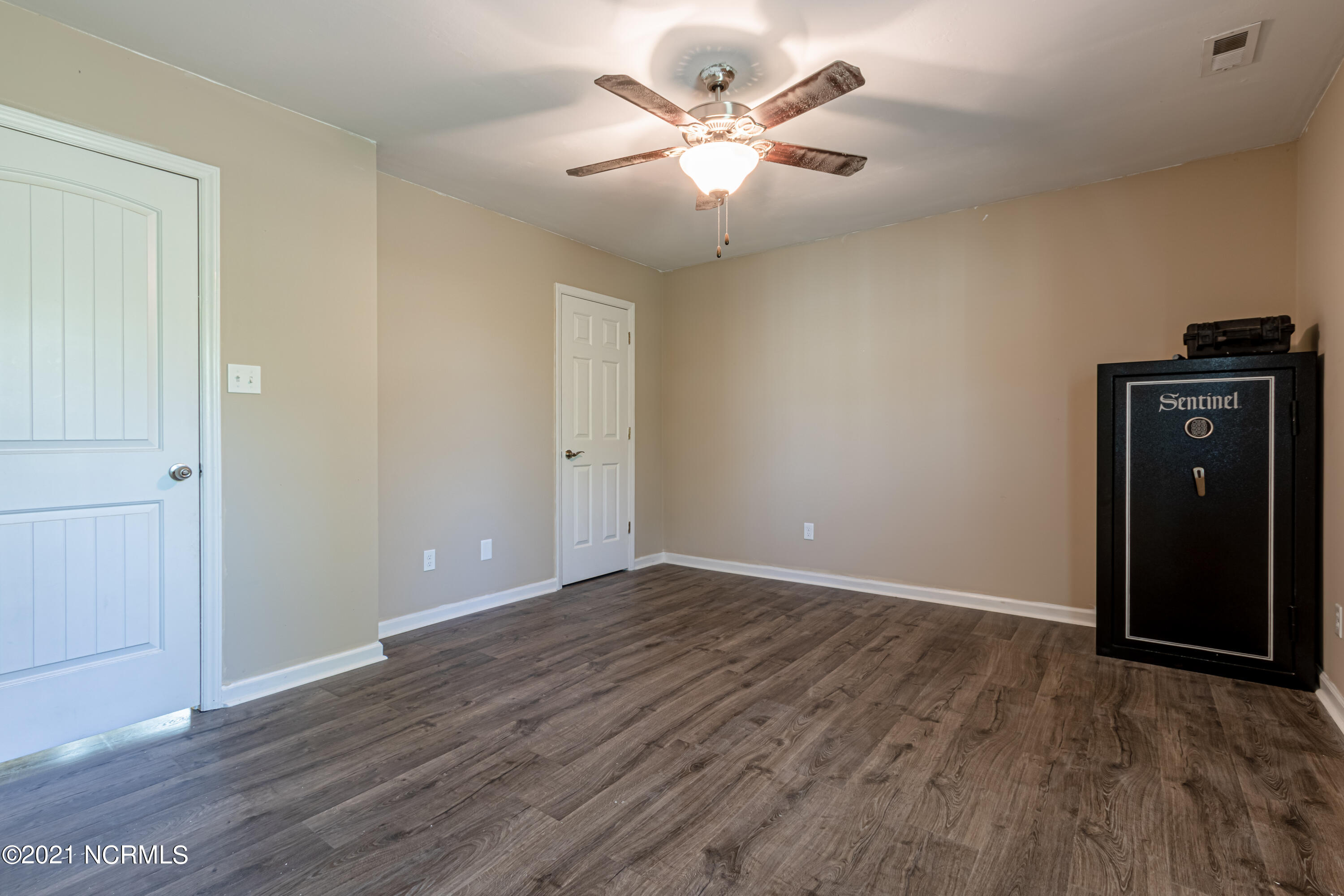 307 Crown Point Road Hubert, NC 28539 - Photo 25 of 41 RPowell_CrownPoint (25 of 40)