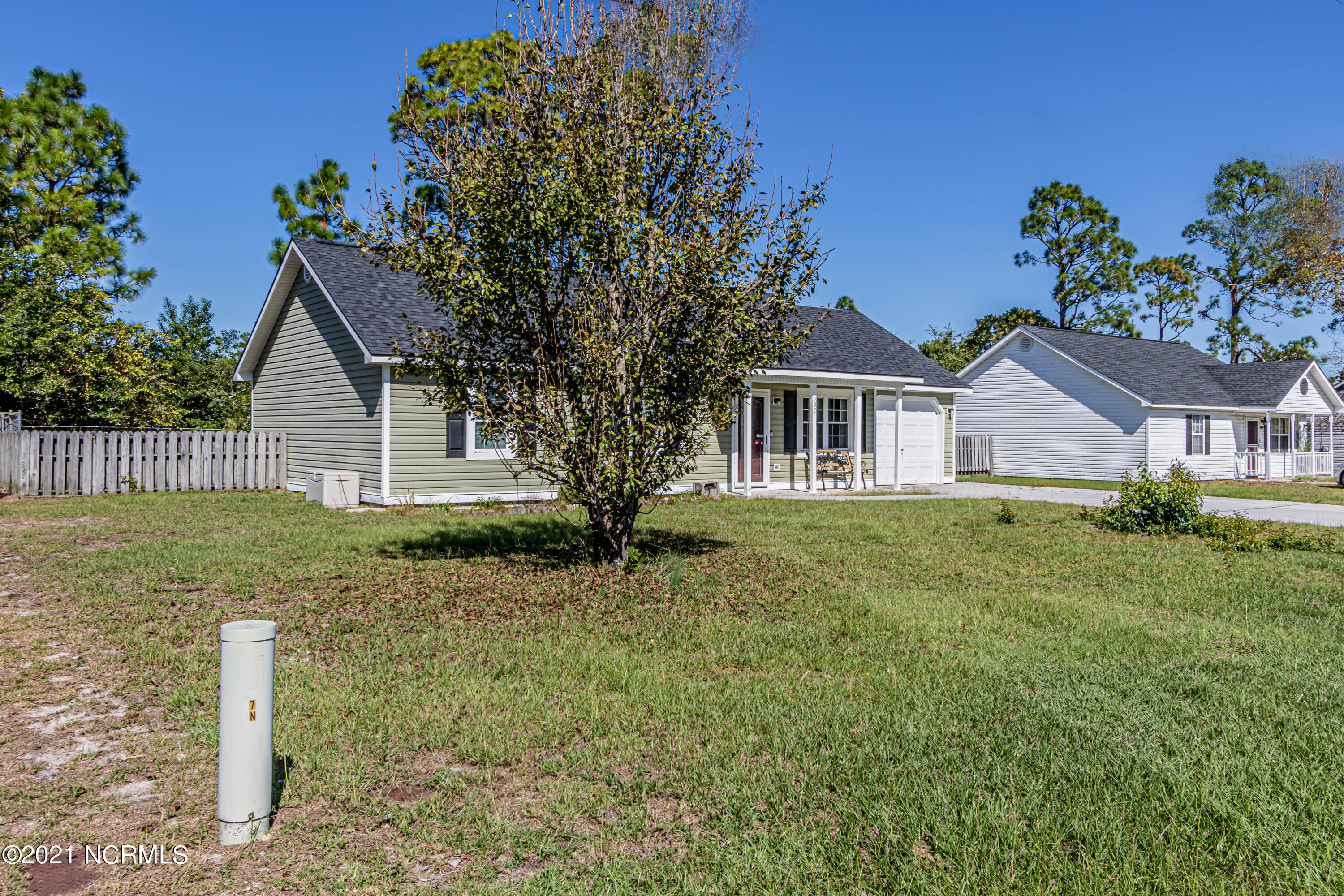 307 Crown Point Road Hubert, NC 28539 - Photo 3 of 41 RPowell_CrownPoint (3 of 3)