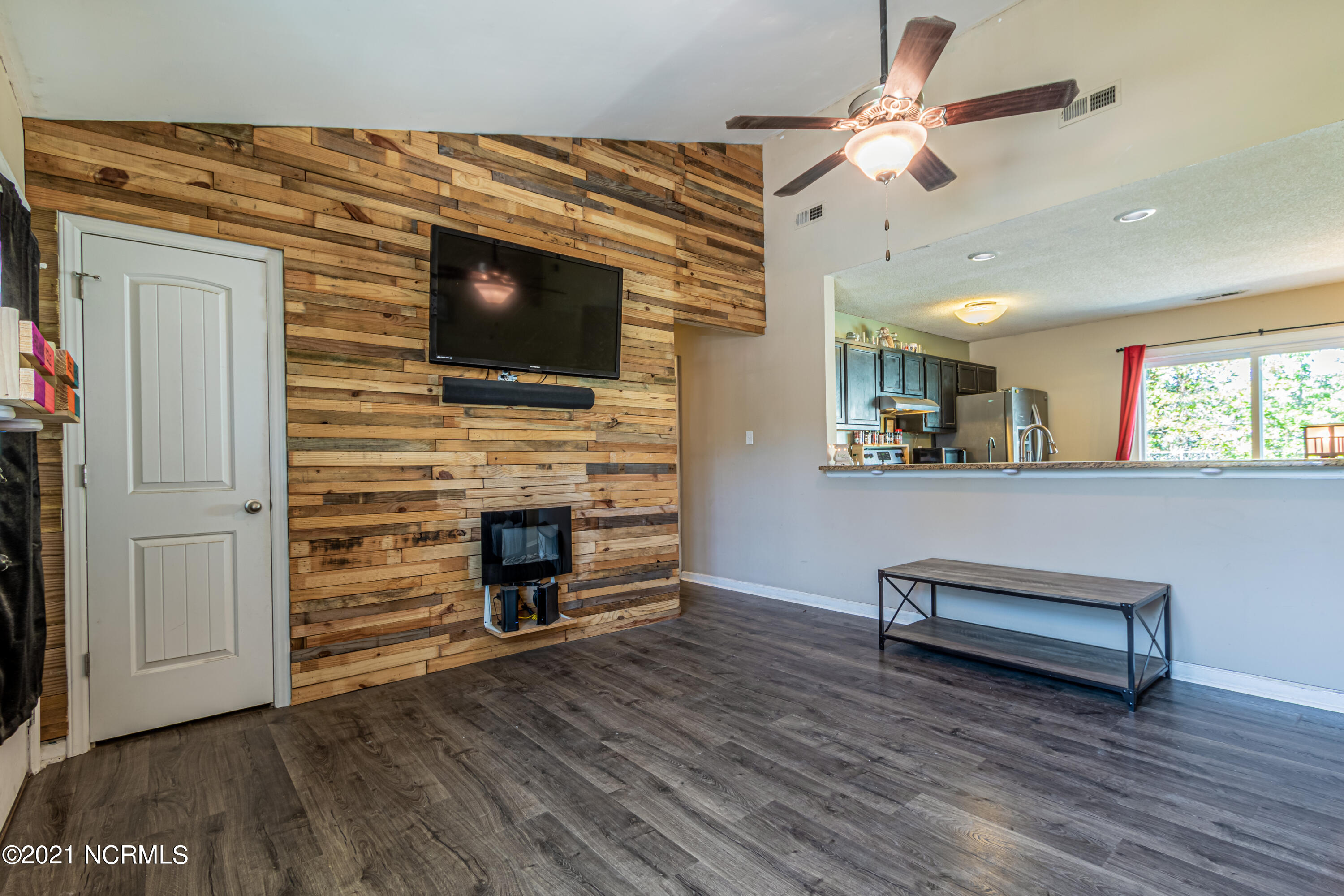 307 Crown Point Road Hubert, NC 28539 - Photo 6 of 41 RPowell_CrownPoint (6 of 40)