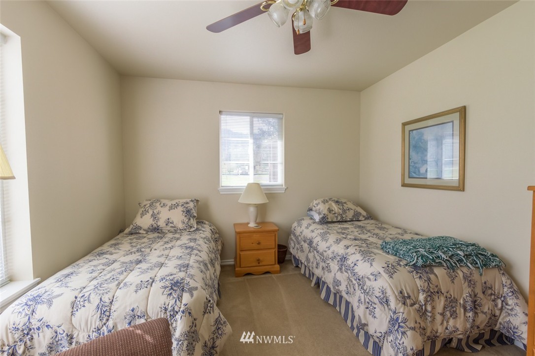8460 Silver Lake Road Maple Falls, WA 98266 - Photo 14 of 22