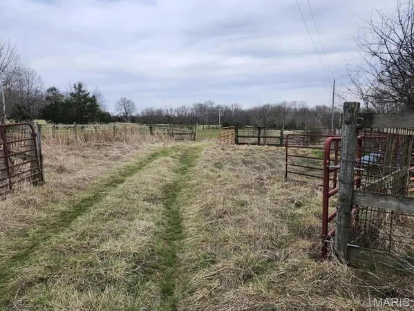 $885,000 | 0 M- North Highway, Hartville, MO 65667