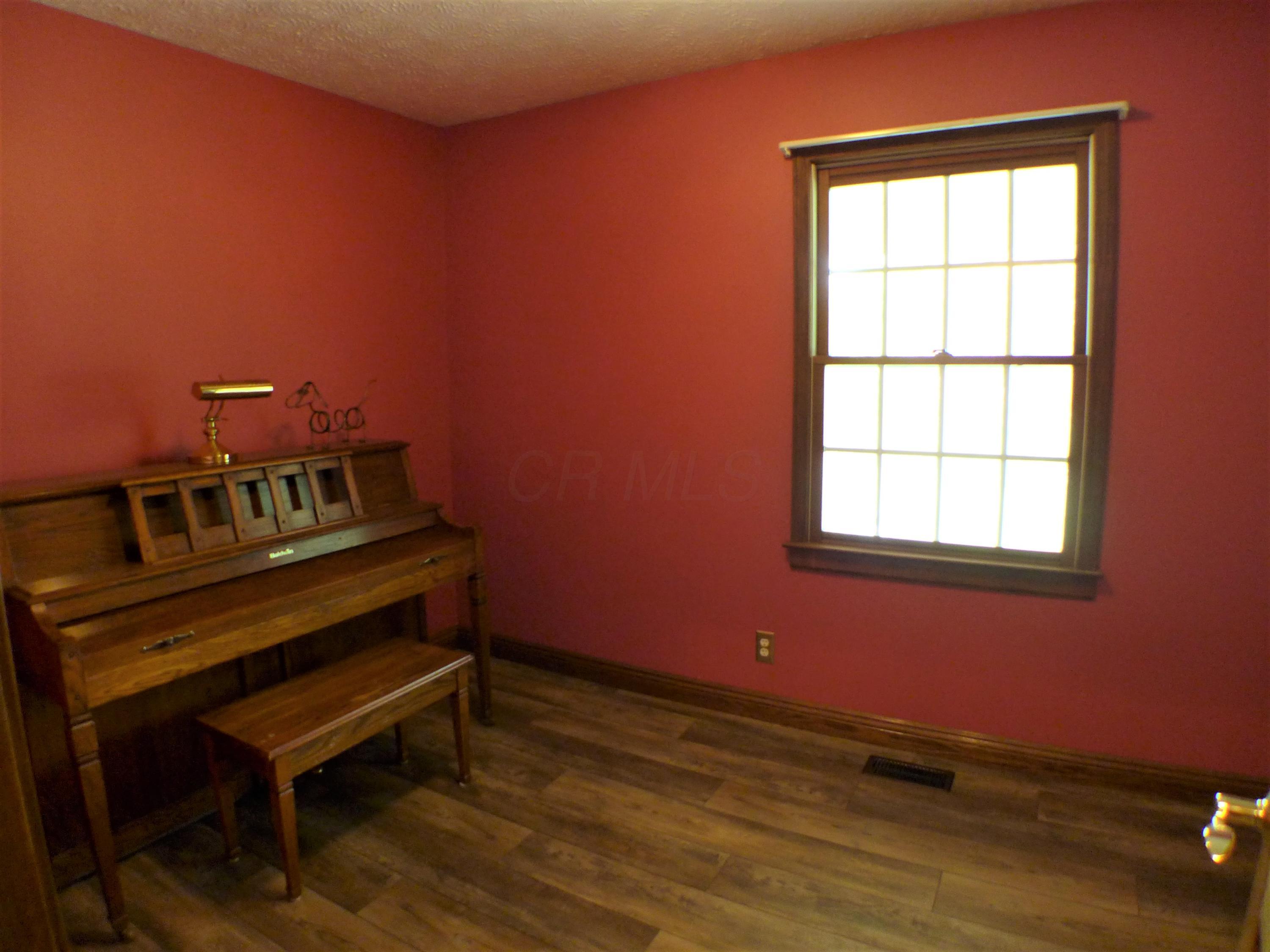 31555 Schrader Road Logan, OH 43138 - Photo 21 of 47 Gallery Image 21