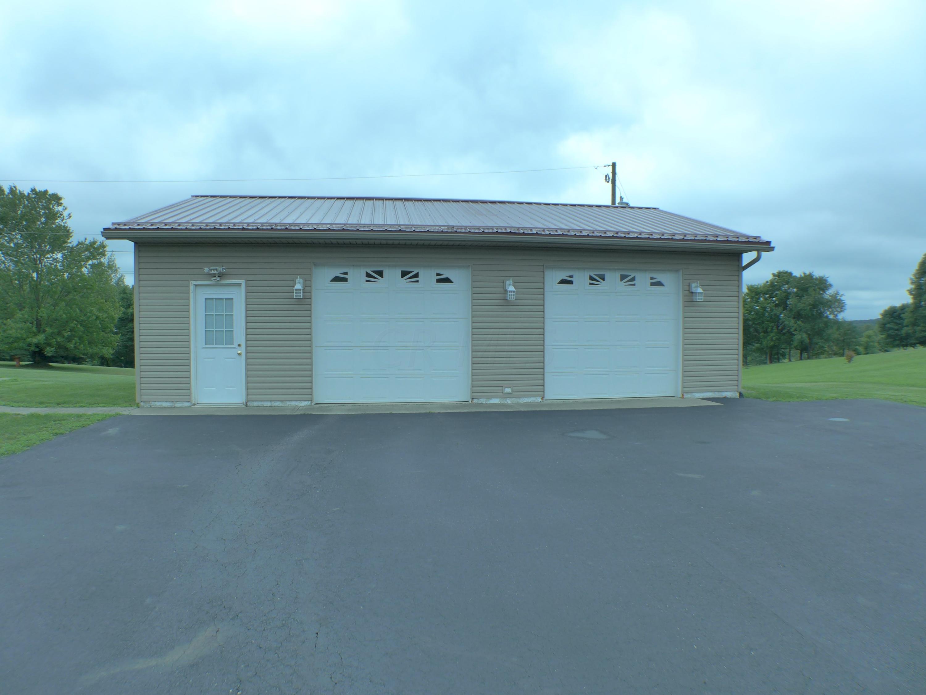 31555 Schrader Road Logan, OH 43138 - Photo 4 of 47 Gallery Image 4