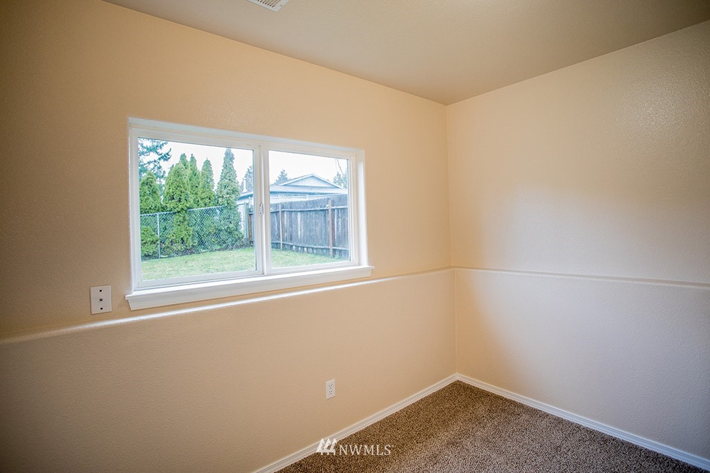 7294 East Raintree Lane Port Orchard, WA 98366 - Photo 13 of 23