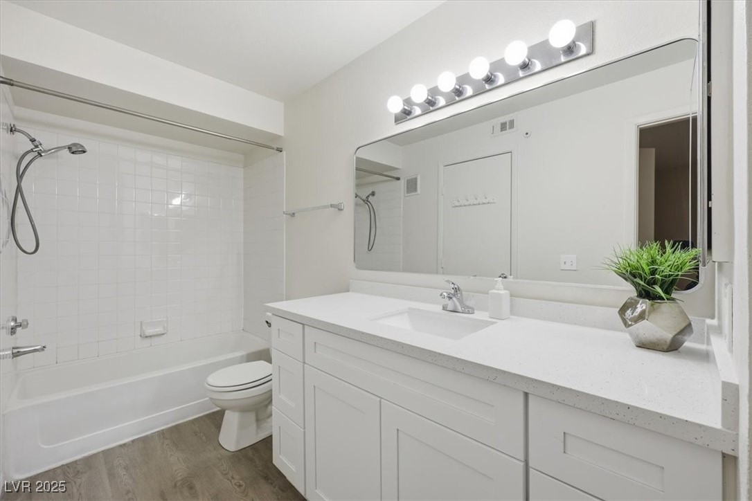 2300 East Silverado Ranch Boulevard, Unit 2135 Las Vegas, NV 89123 - Photo 27 of 32