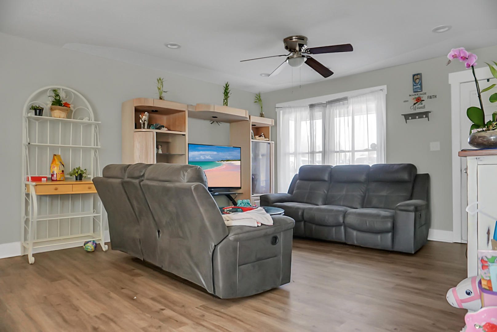 106 Rahway Road Goose Creek, SC 29445 - Photo 3 of 34 DSC08035