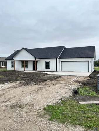 $274,500 | 206 Hickory Street, Americus, KS 66835