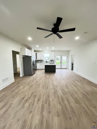 $274,500 | 206 Hickory Street, Americus, KS 66835