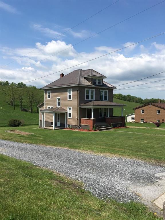 224 McConnell Road Mount Pleasant, PA 15666 - Photo 2 of 23