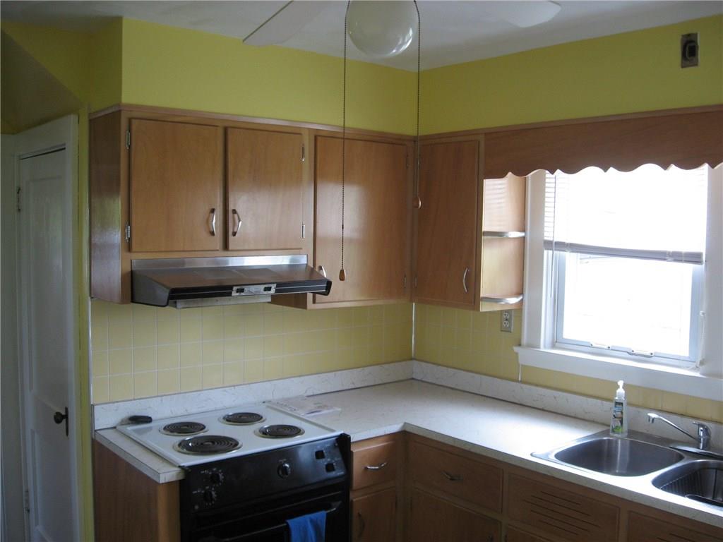 224 McConnell Road Mount Pleasant, PA 15666 - Photo 11 of 23 Kitchen