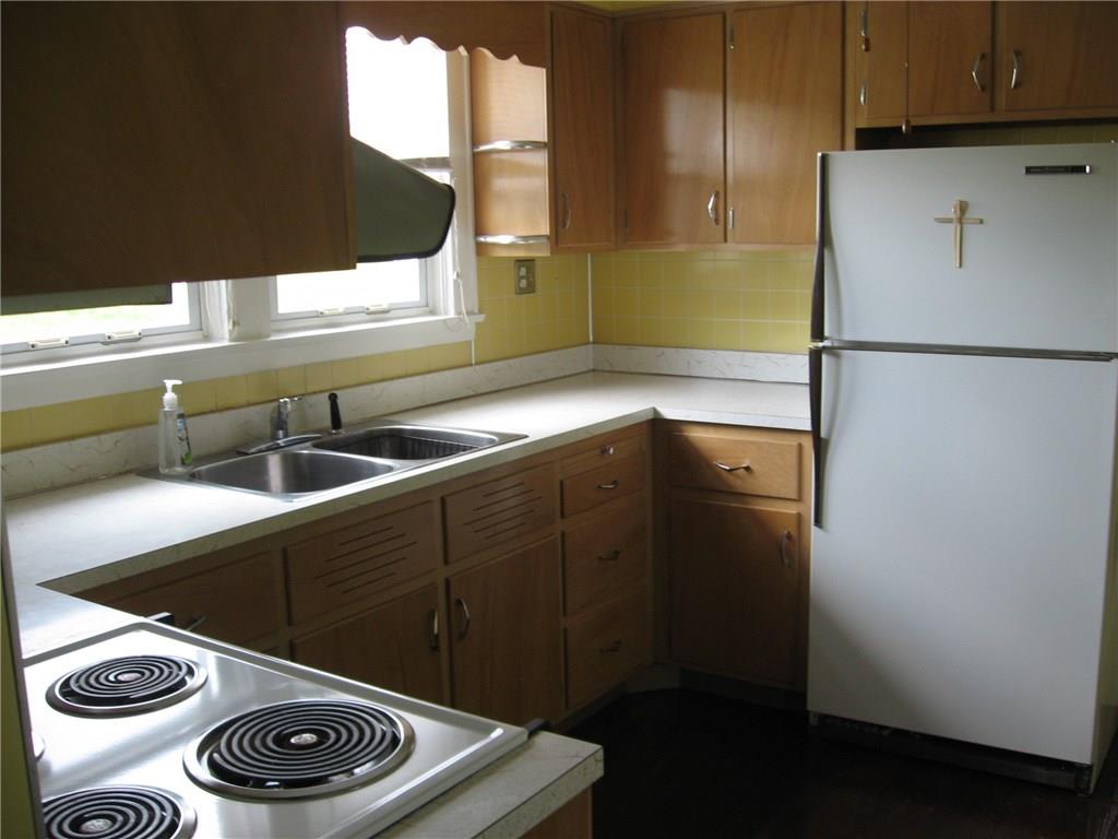 224 McConnell Road Mount Pleasant, PA 15666 - Photo 12 of 23