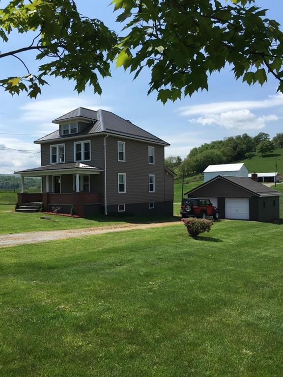 224 McConnell Road Mount Pleasant, PA 15666 - Photo 3 of 23