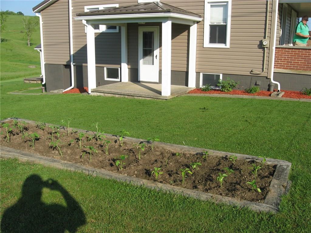 224 McConnell Road Mount Pleasant, PA 15666 - Photo 6 of 23 Raised Garden