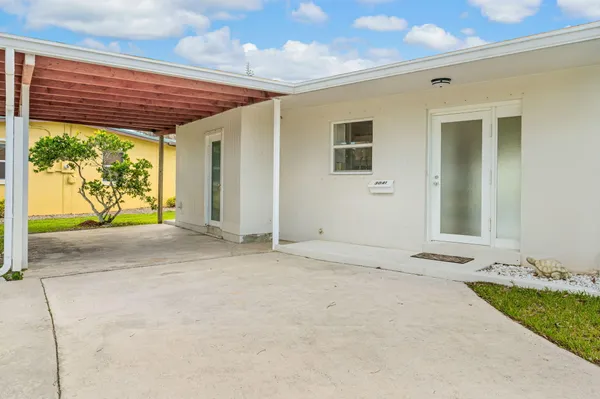 $2,300 | 3041 Southeast Morningside Boulevard, Port St. Lucie, FL 34952