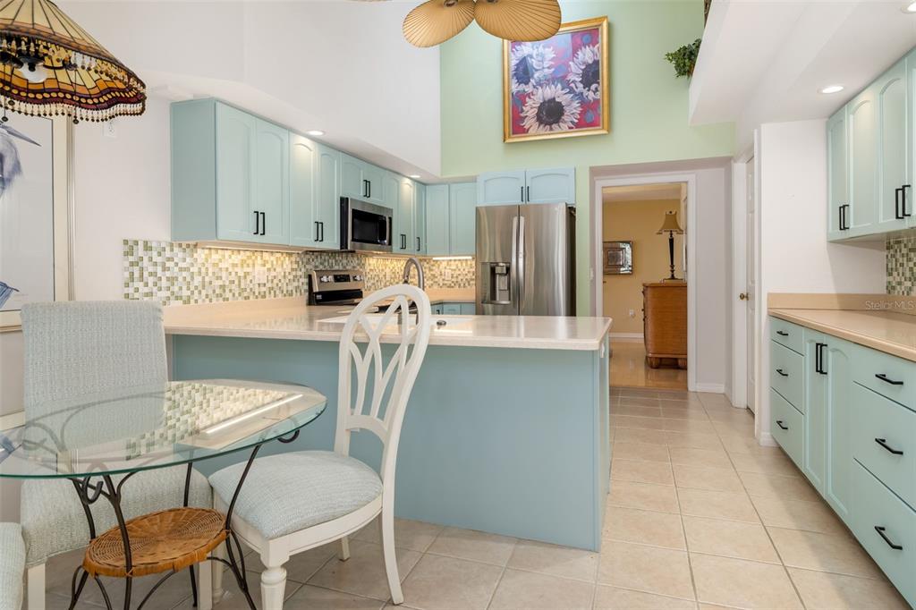 4480 Ascot Circle South Sarasota, FL 34235 - Photo 14 of 76