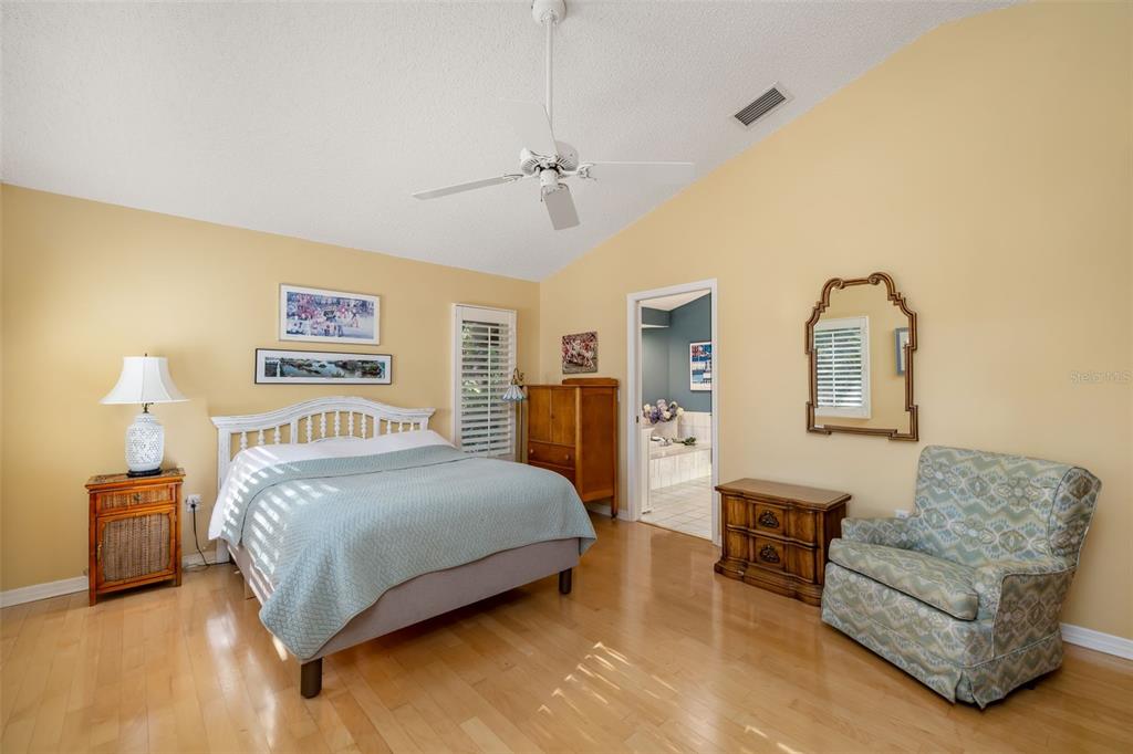 4480 Ascot Circle South Sarasota, FL 34235 - Photo 18 of 76