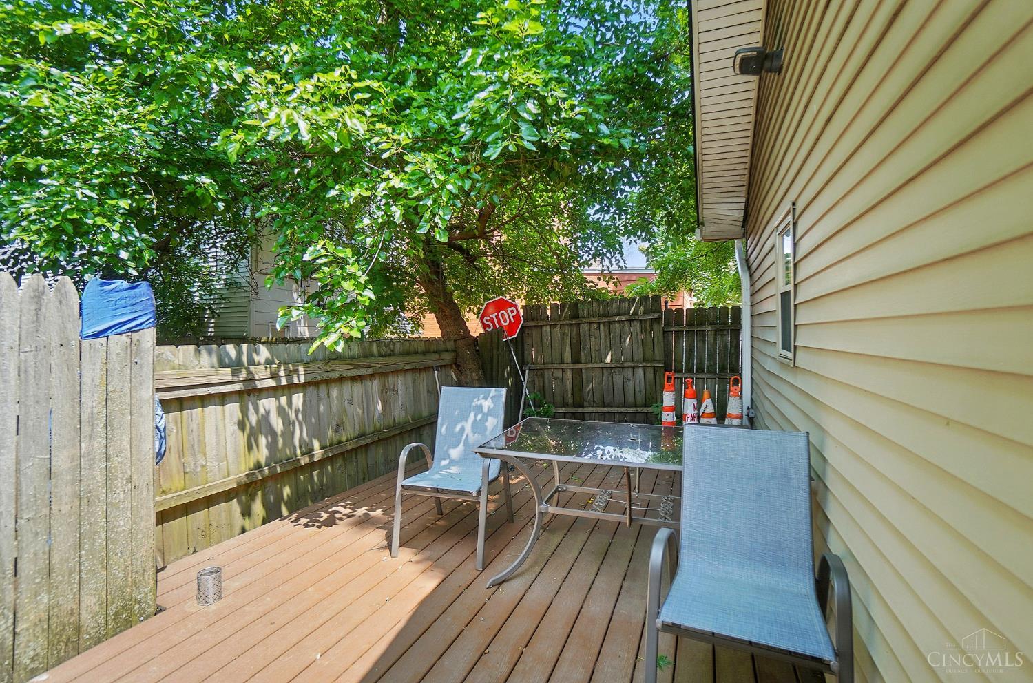 300 Emming Street Cincinnati, OH 45219 - Photo 31 of 32